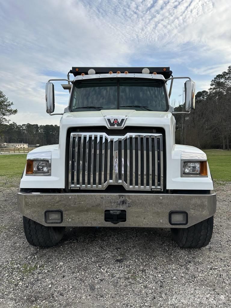 Western Star 4700 Sklápěče