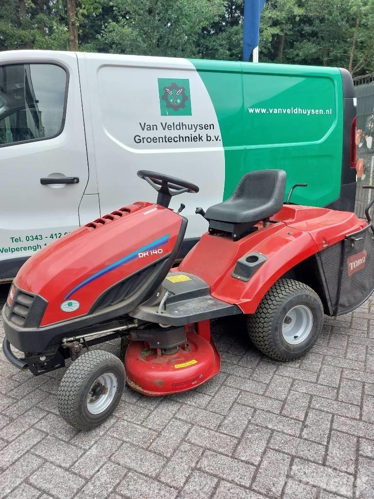Toro zitmaaier DH140 Samojízdné sekačky