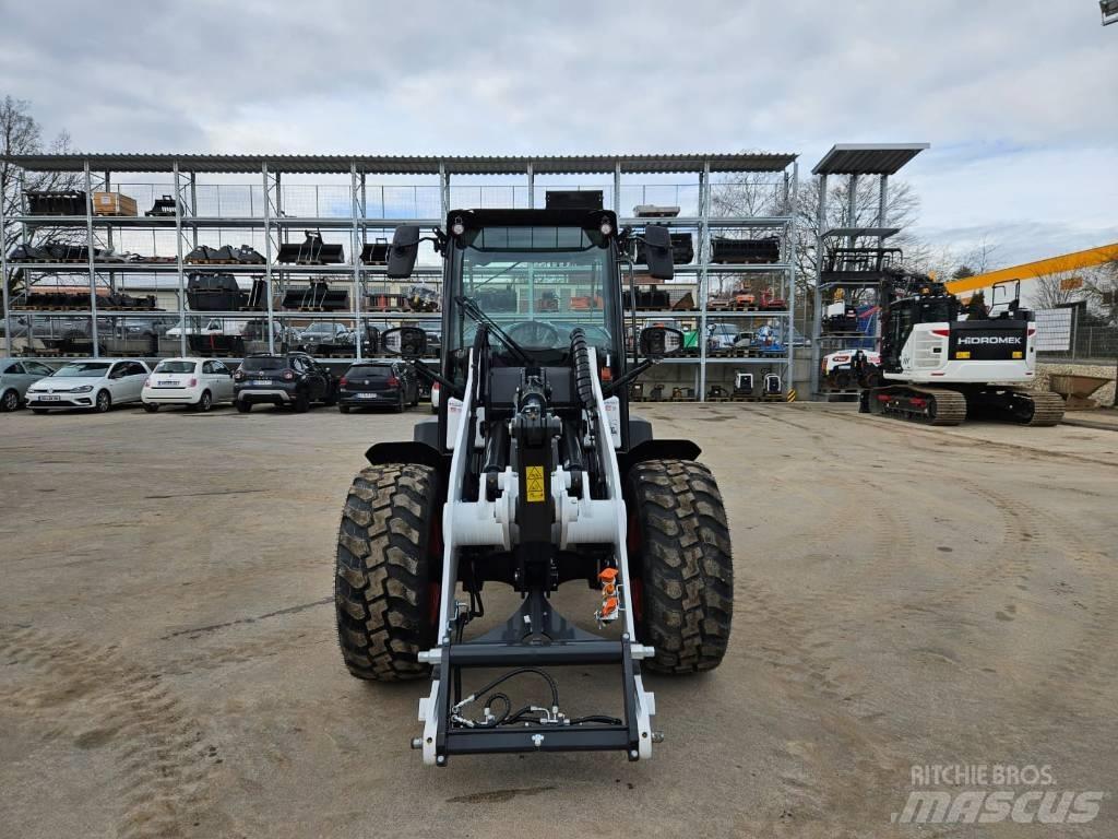 Bobcat L 85 Kolové nakladače