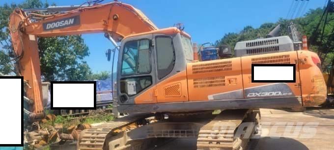 Doosan DX 300 LC-5 Pásová rýpadla
