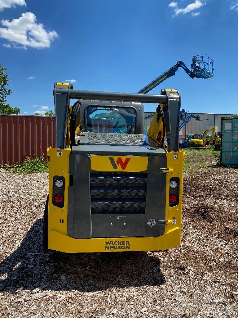 Wacker Neuson SW21 Smykem řízené nakladače