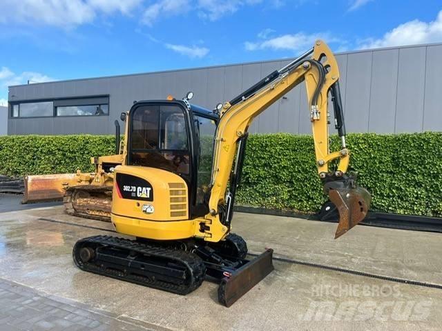 CAT 302.7 D CR Mini rýpadla < 7t