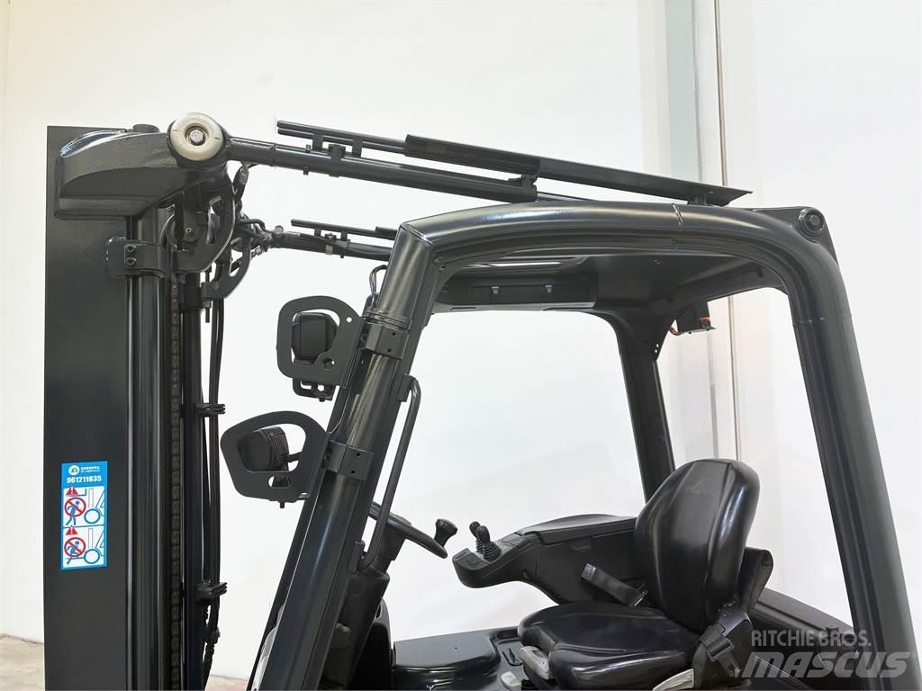 Linde E16 02 Akumulátorové vozíky