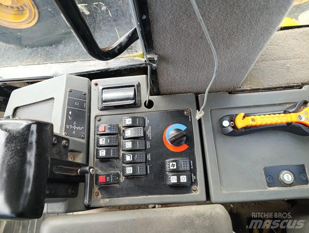 CAT 930 G Kolové nakladače