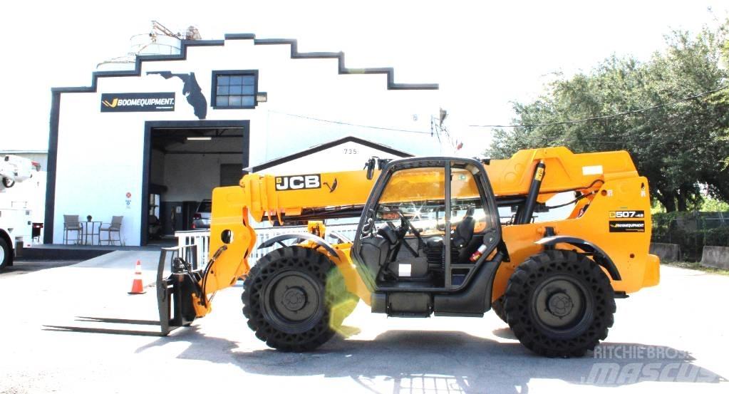 JCB 507-42 Teleskopické manipulátory