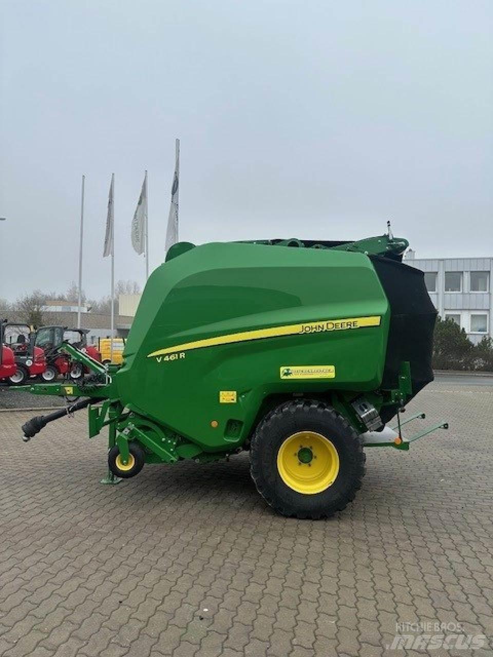 John Deere V461R Lis na válcové balíky