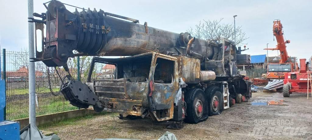 Liebherr LTM 1080 Jeřáby pro těžký terén
