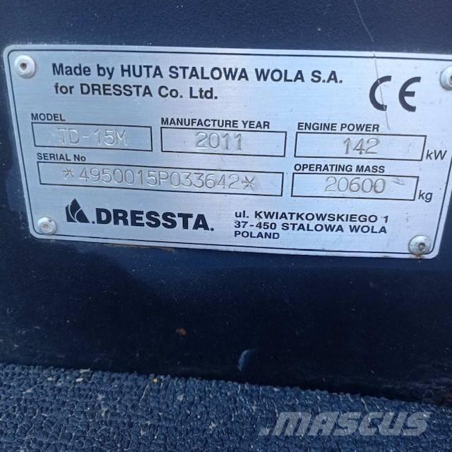 Dressta TD15M Pásové dozery