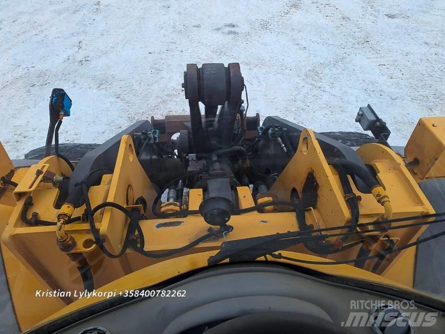 Volvo L120E Kolové nakladače