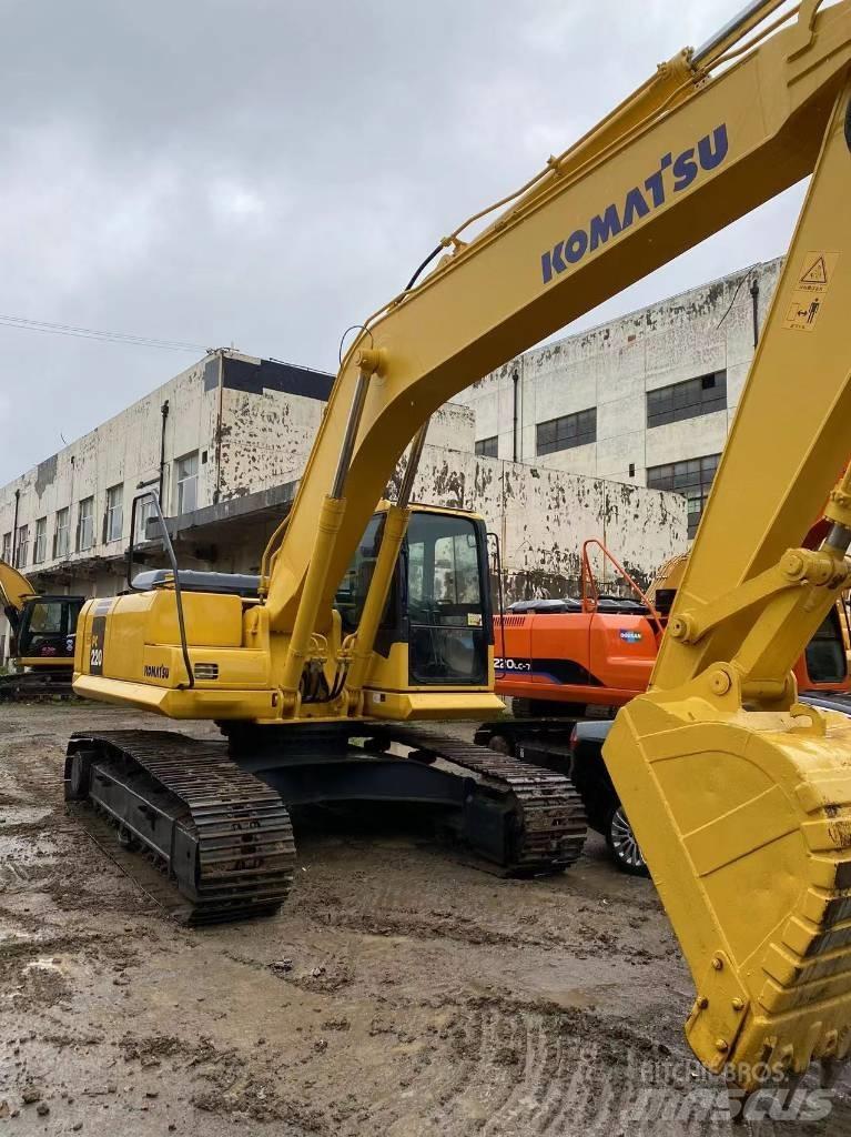 Komatsu 220 Pásová rýpadla