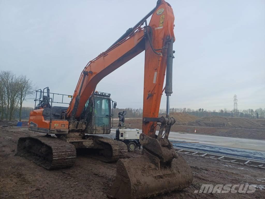 Doosan DX 225 LC-5 Pásová rýpadla