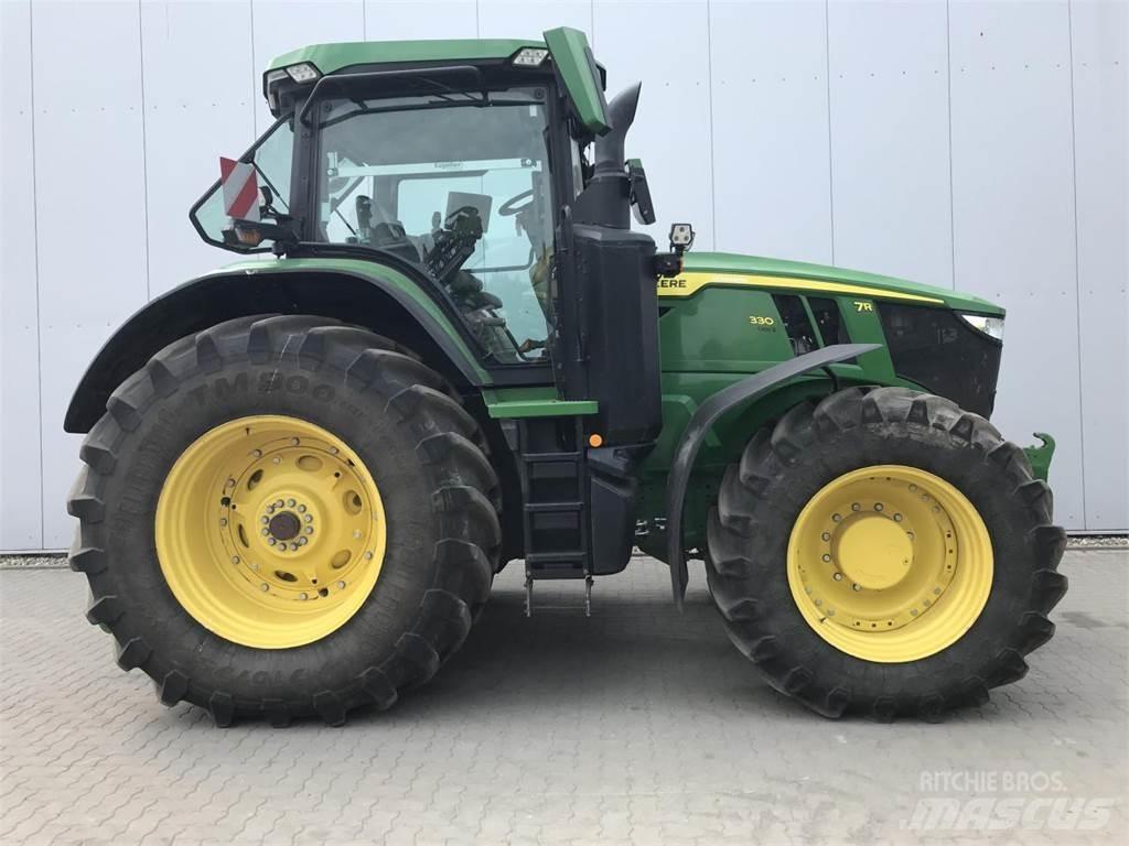 John Deere 7R 330 Traktory