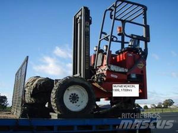 Moffett M2403N Terénní vysokozdvižné vozíky