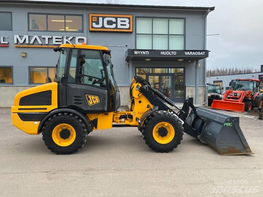 JCB 407 T4 Kolové nakladače