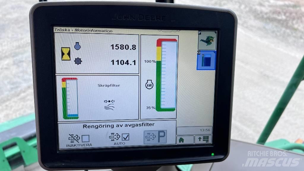 John Deere S 690 Sklízecí mlátičky