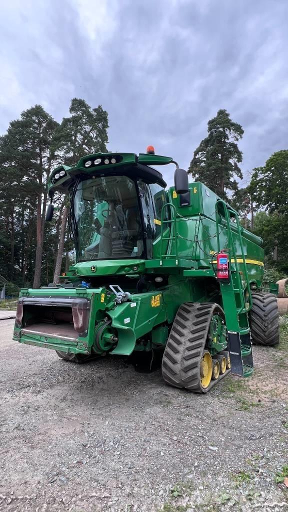 John Deere S 690 Sklízecí mlátičky