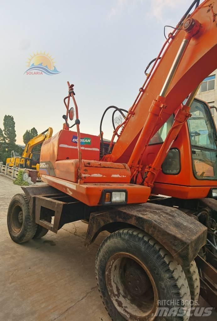 Doosan DH 150 W-7 Kolová rýpadla