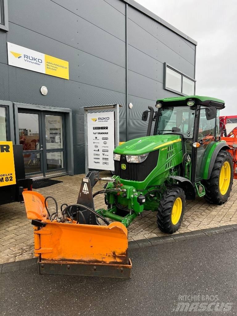 John Deere 5105 GN Traktory
