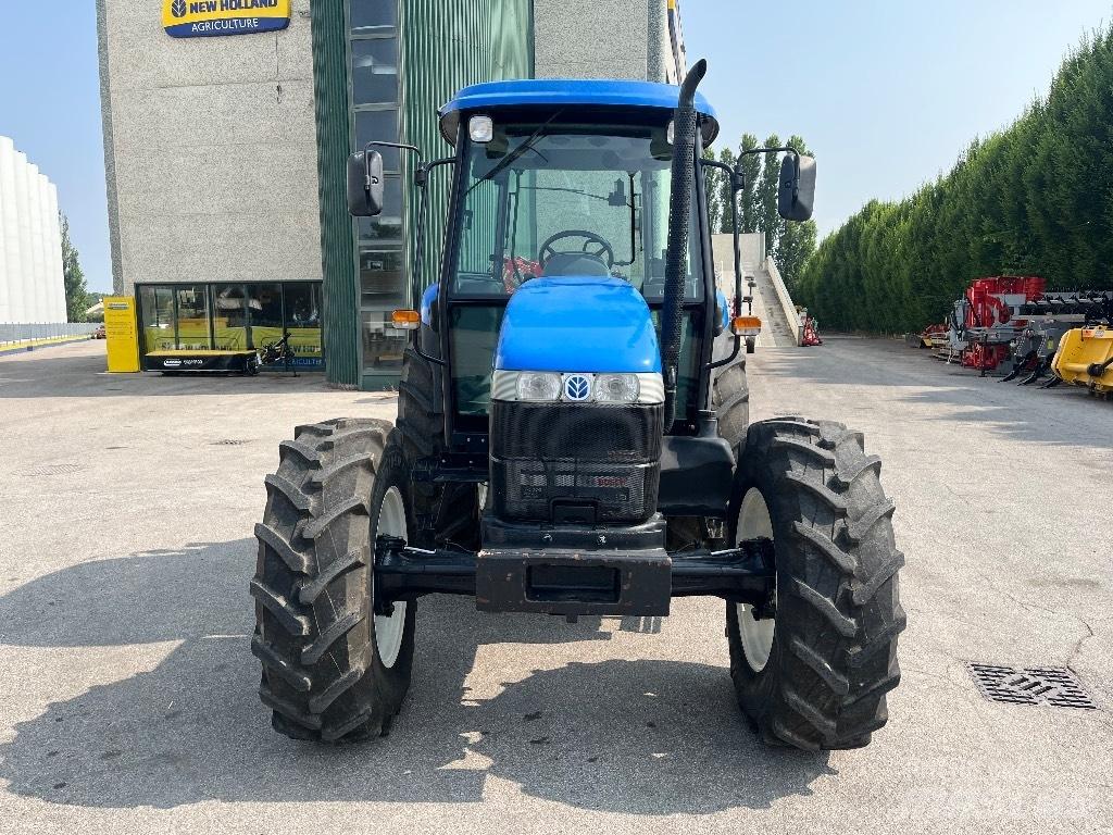 New Holland TD 90 D Traktory