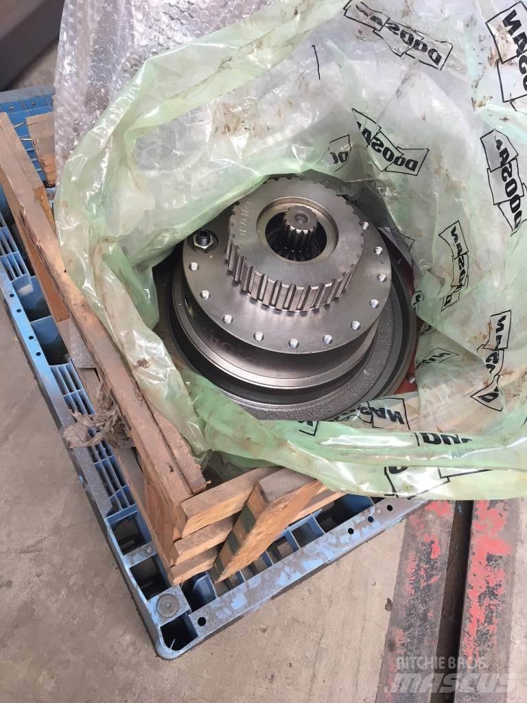 Doosan DX 300 Pásová rýpadla