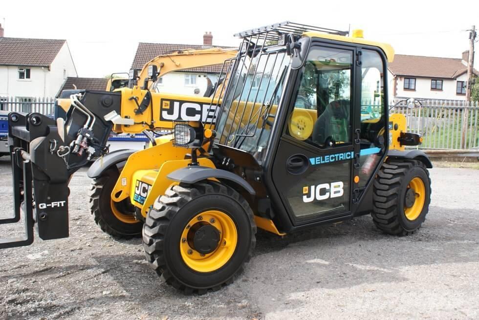 JCB 525-60 E Teleskopické manipulátory