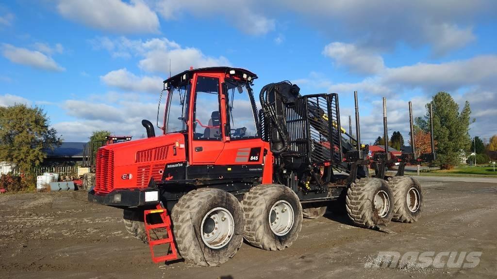 Komatsu 845 Vyvážecí traktory