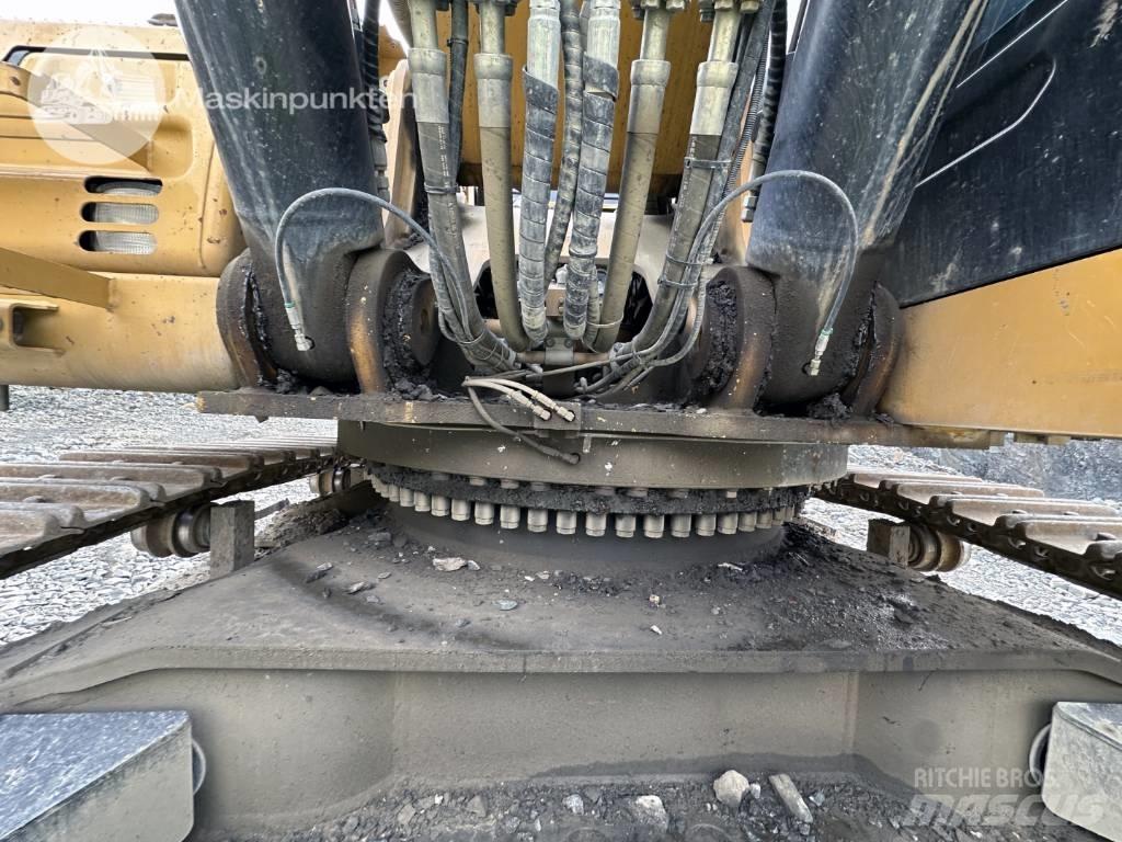 CAT 352 F Pásová rýpadla