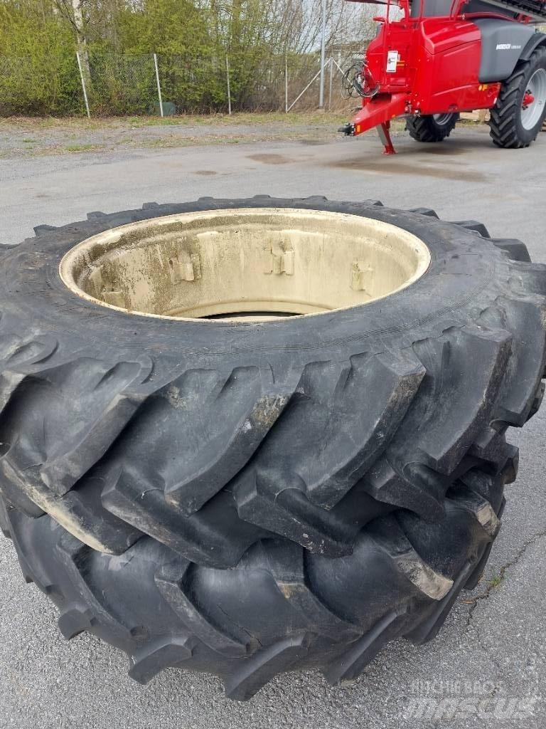  Paripyörät 16.9R38 Pneumatiky, kola a ráfky