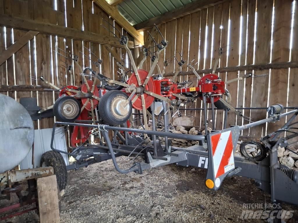 Fella Th1100 Obraceče a shrabovače sena