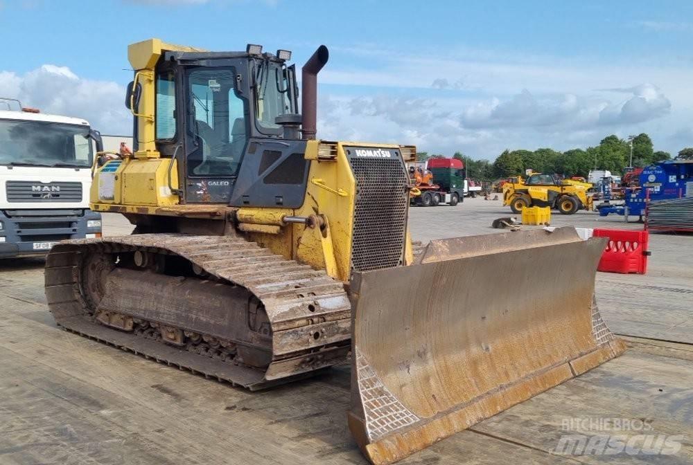 Komatsu D 61 PX-15 Pásové dozery