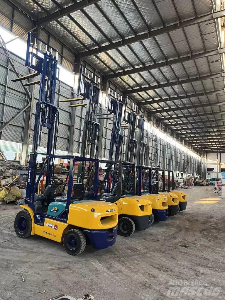 Komatsu FD 30 T-17 Dieselové vozíky