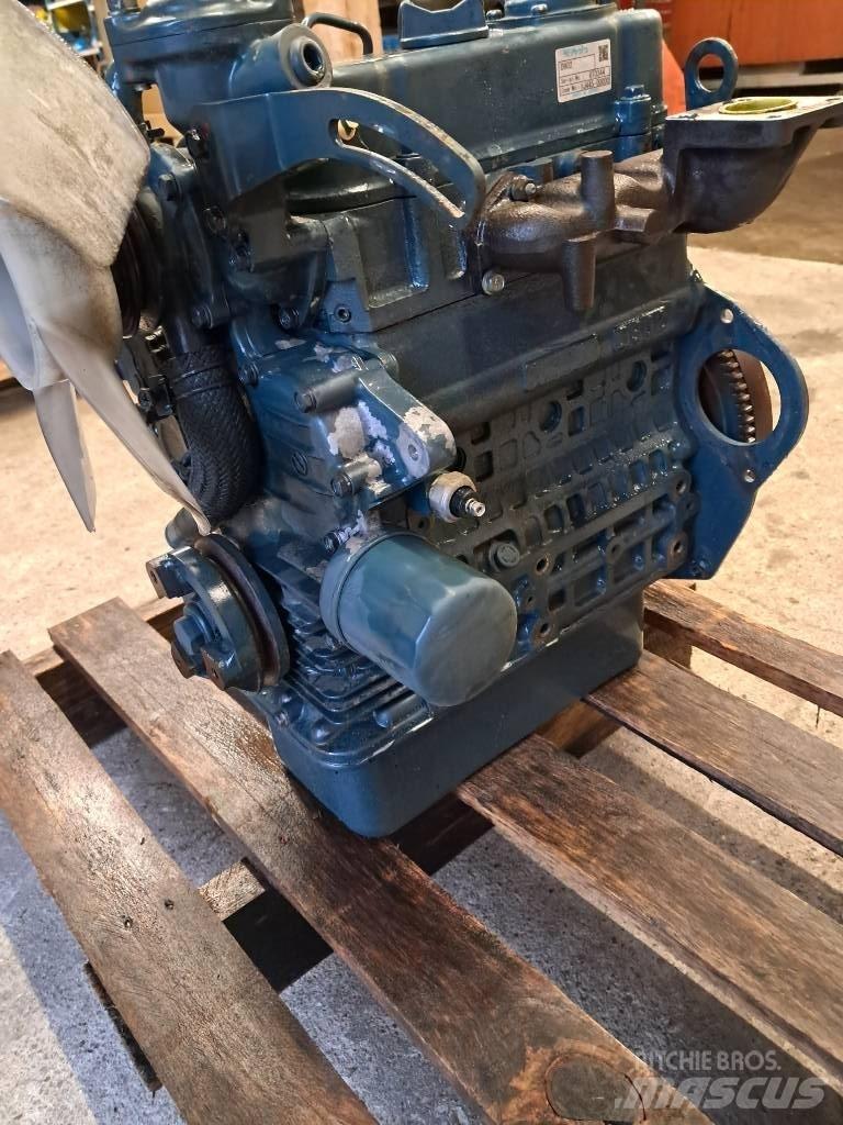 Kubota D-902 Motory