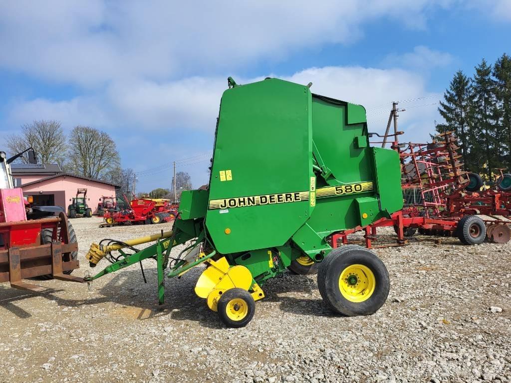 John Deere 580 Lis na válcové balíky