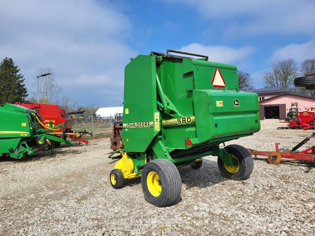 John Deere 580 Lis na válcové balíky
