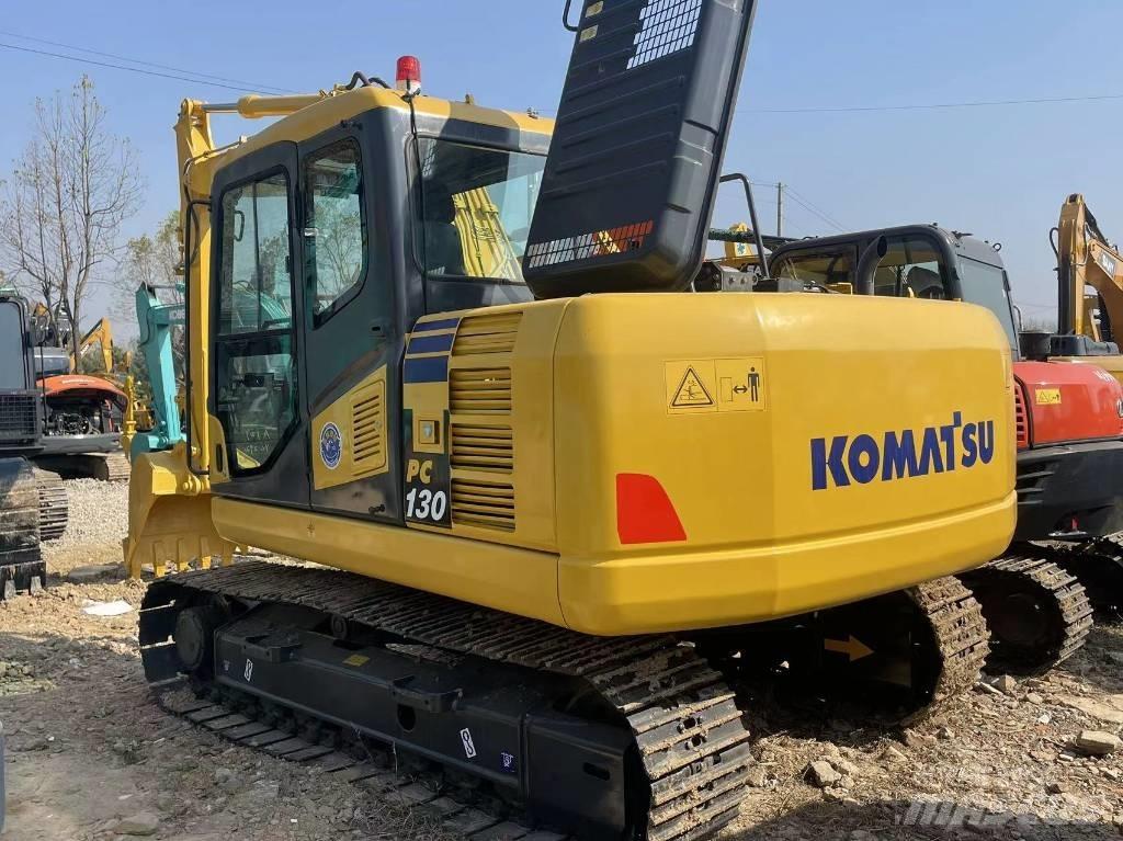 Komatsu PC 130-8 Midi rýpadla 7t - 12t