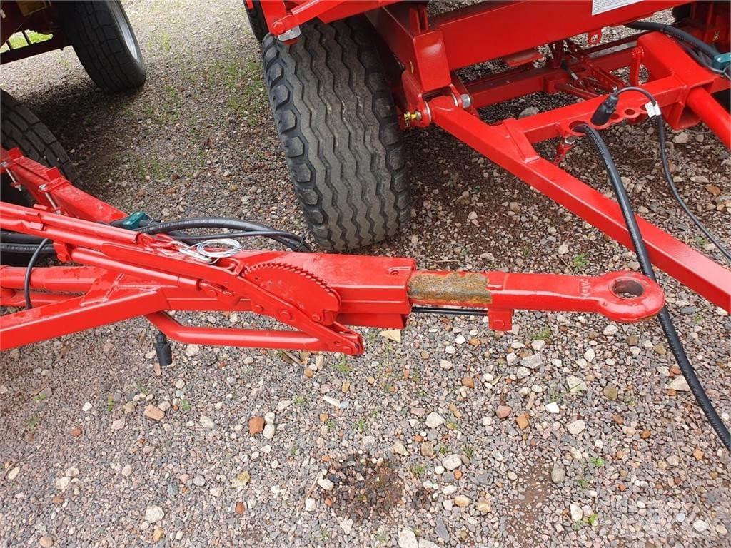 Farmtech ZDK 800 Sklápěcí přívěsy