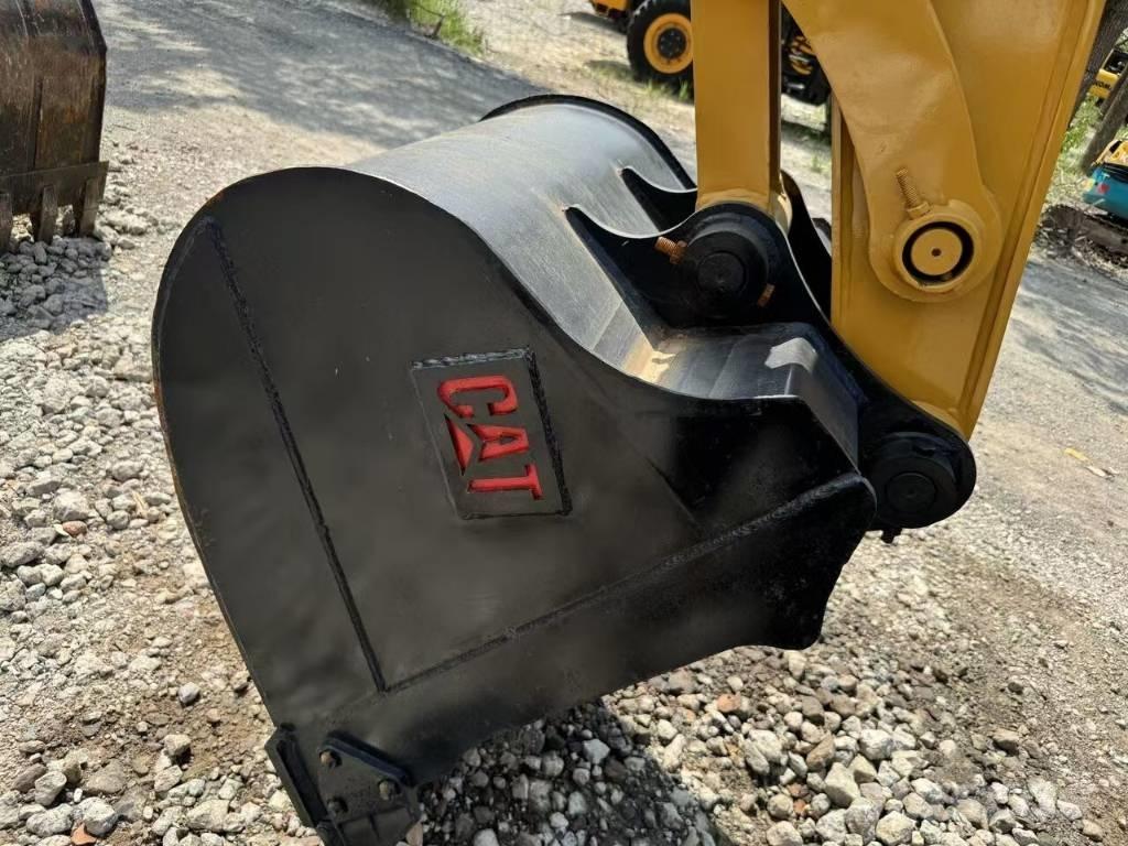 CAT 307 Midi rýpadla 7t - 12t