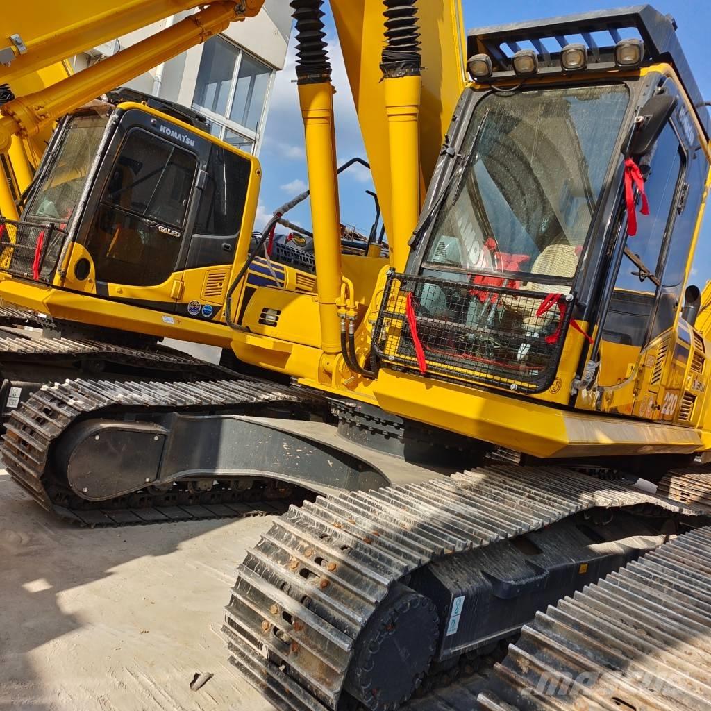 Komatsu PC 220-8 Pásová rýpadla