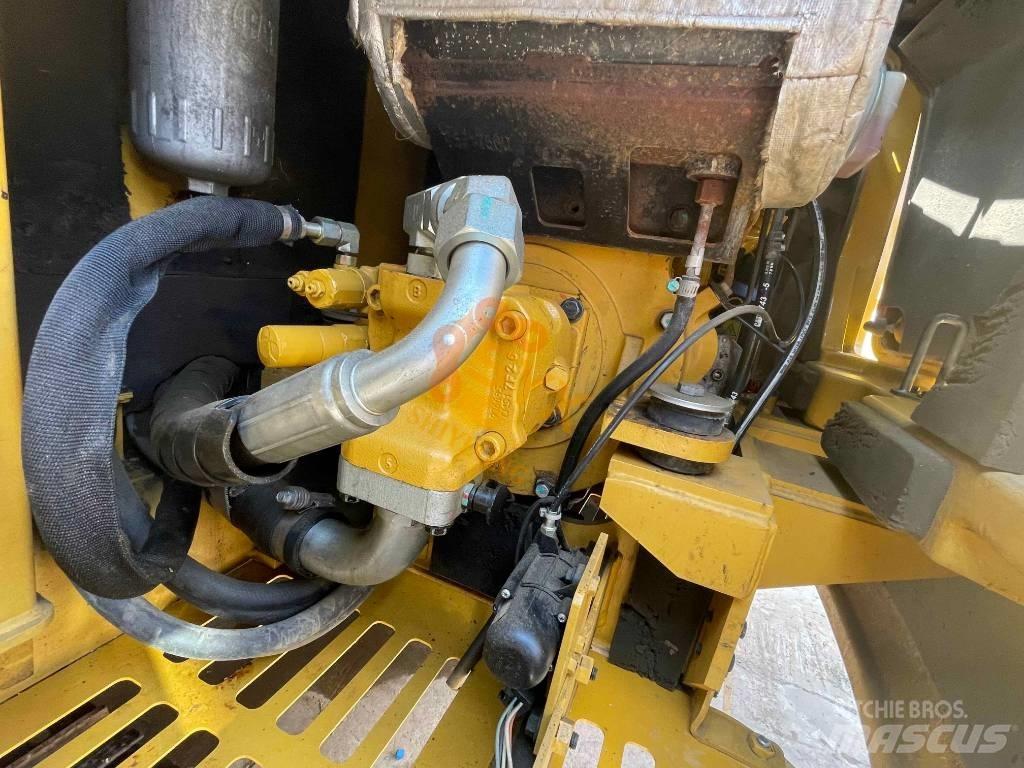 CAT 305.5 E 2 Mini rýpadla < 7t