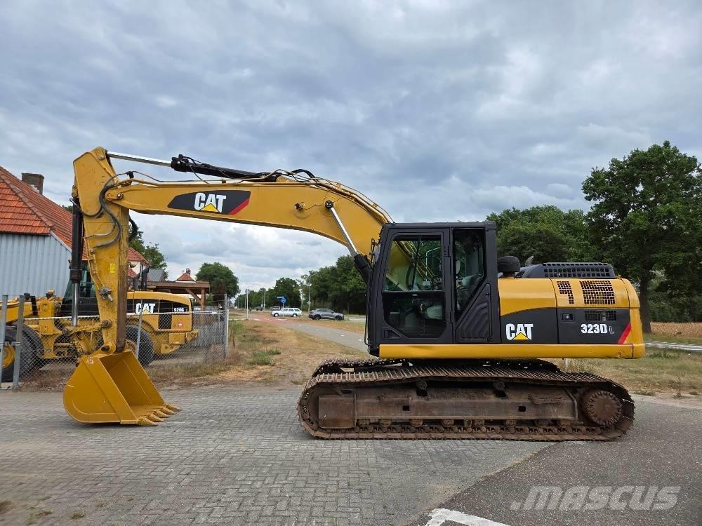 CAT 323DL Pásová rýpadla