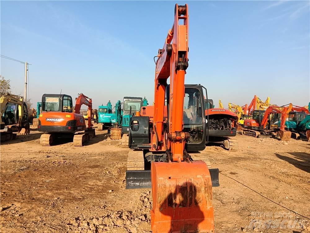 Hitachi ZX 60 Pásová rýpadla