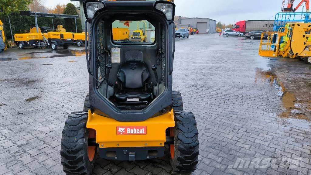 Bobcat S 450 Smykem řízené nakladače