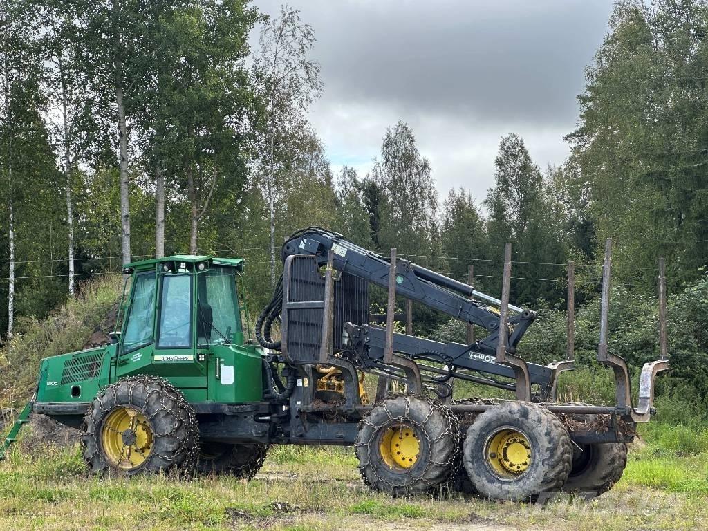 John Deere 1110 D Vyvážecí traktory