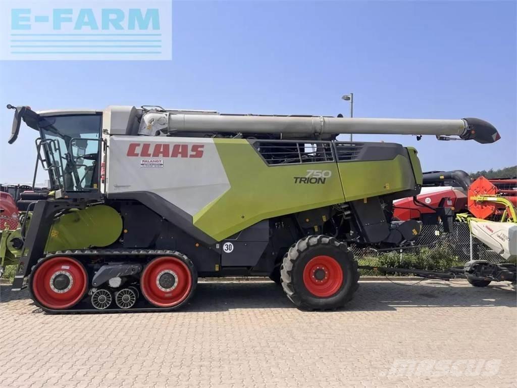 CLAAS trion 750 tt Sklízecí mlátičky