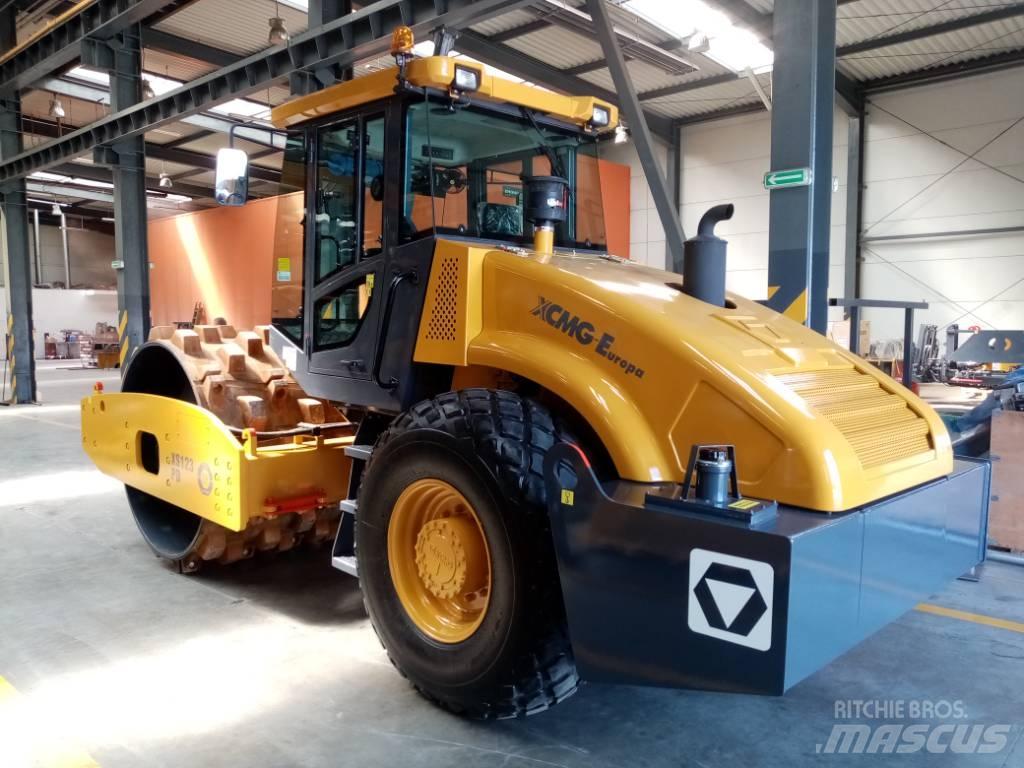 XCMG XS123PD Tahačové válce