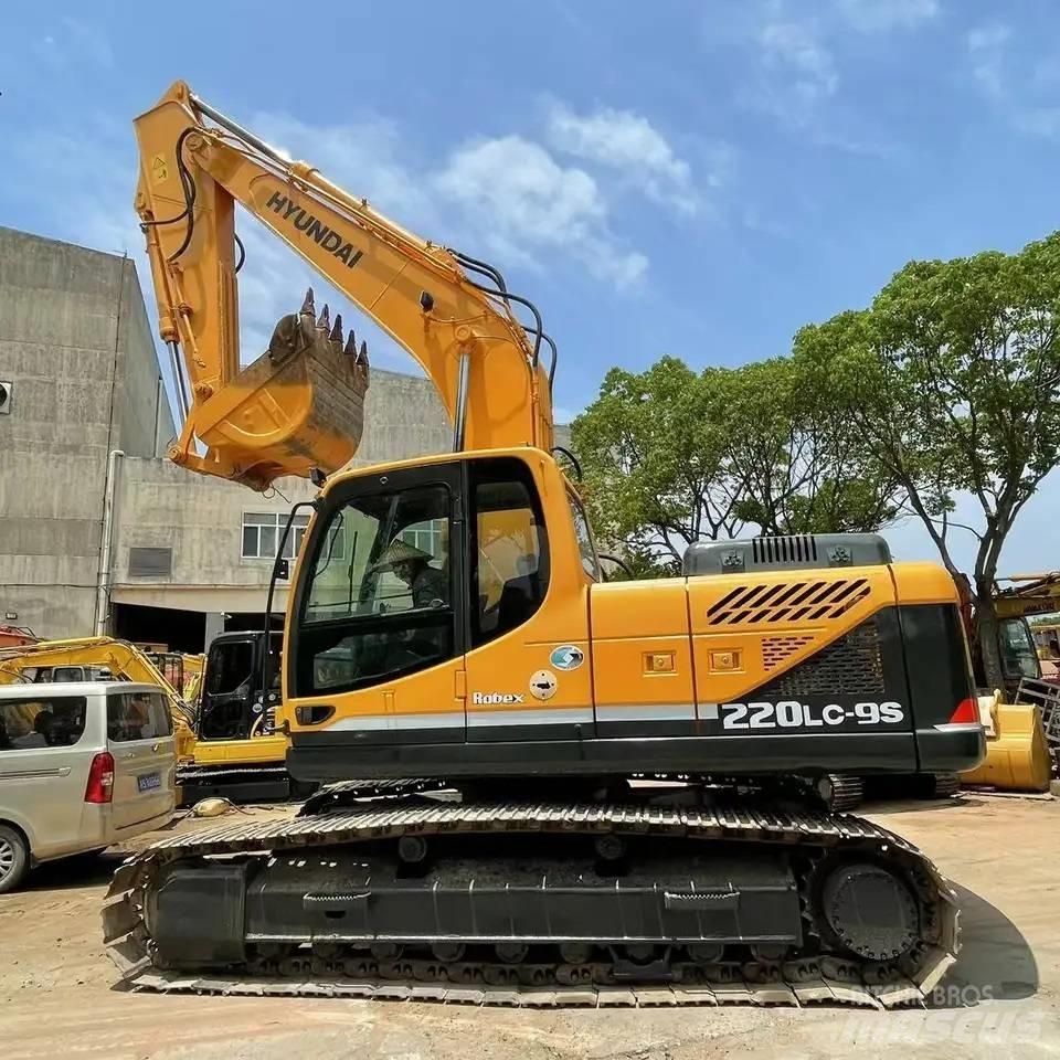 Hyundai R220-9s Pásová rýpadla