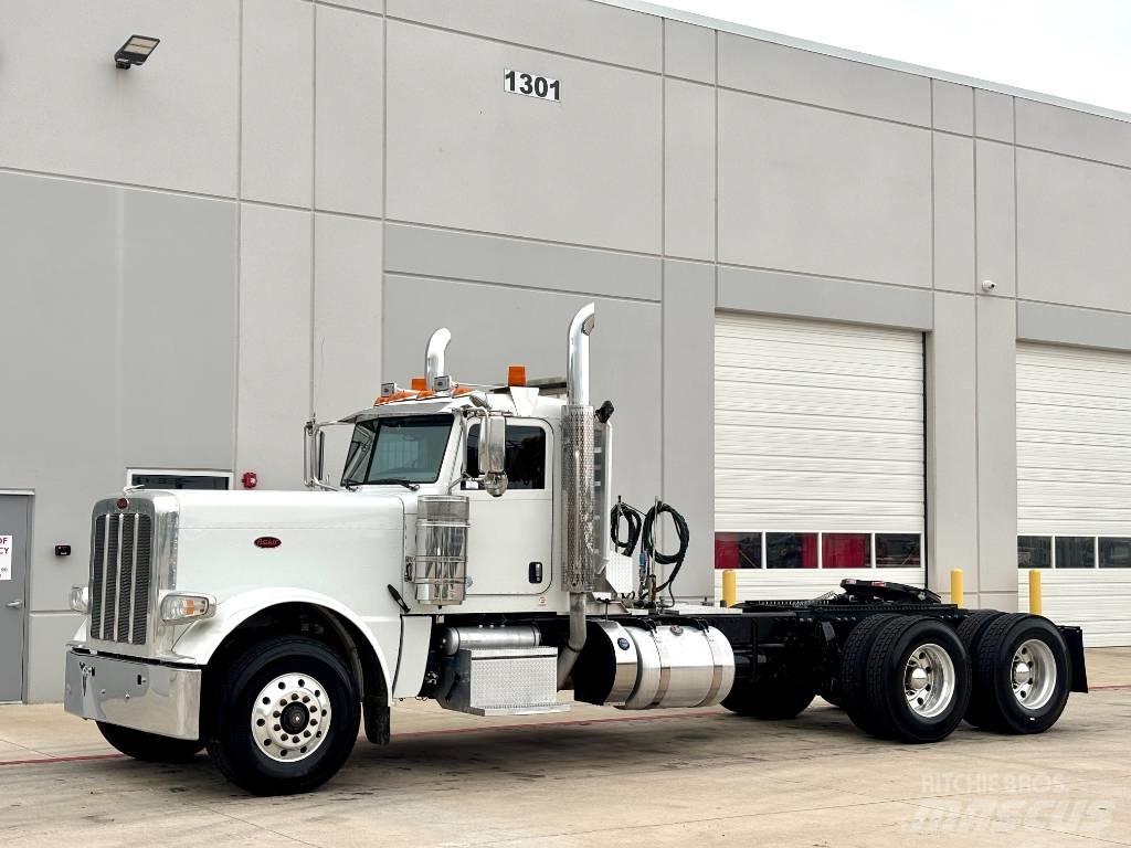 Peterbilt 389 Tahače