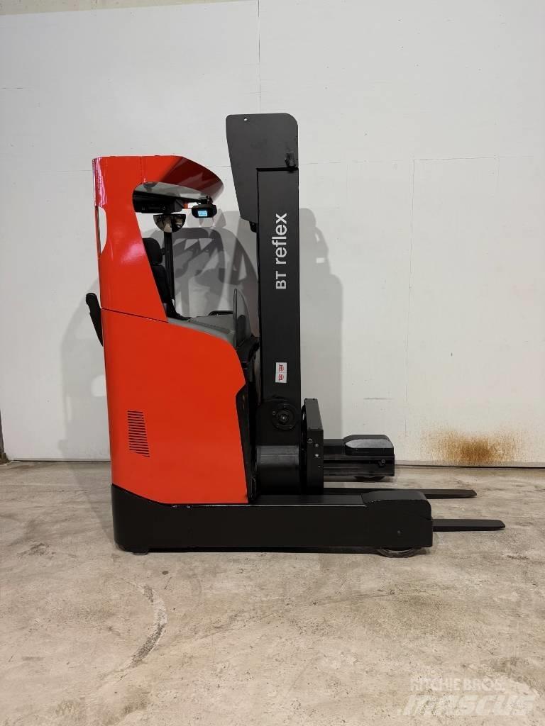 Toyota truck RRE200H Retraky