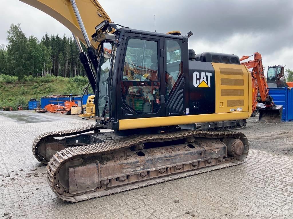 CAT 326 F L Pásová rýpadla