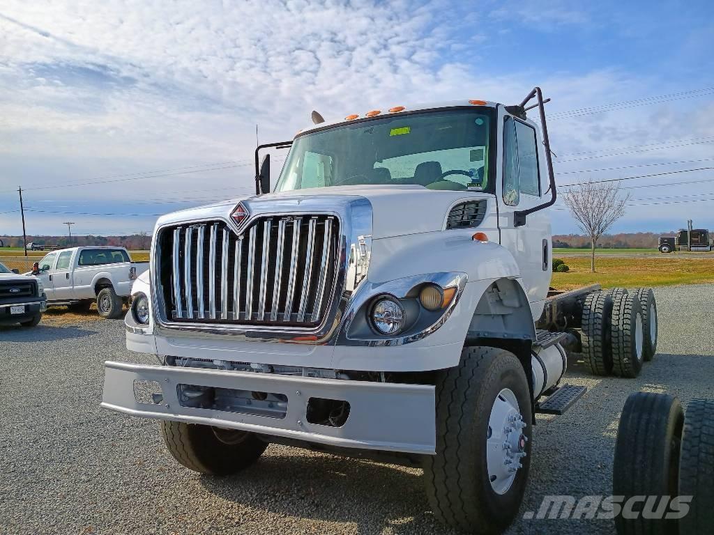 International 7400 Nákladní vozidlo bez nástavby